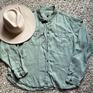 Universal Thread Olive Button Down Shirt Size XL